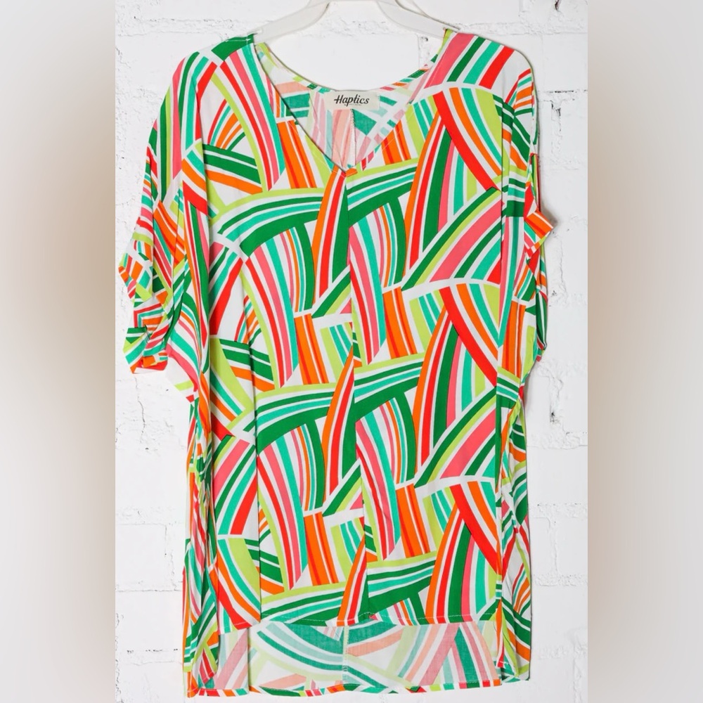 HAPTICS Women’s Boutique Brand Green/Orange Geometric Loose Fit Top Size Small